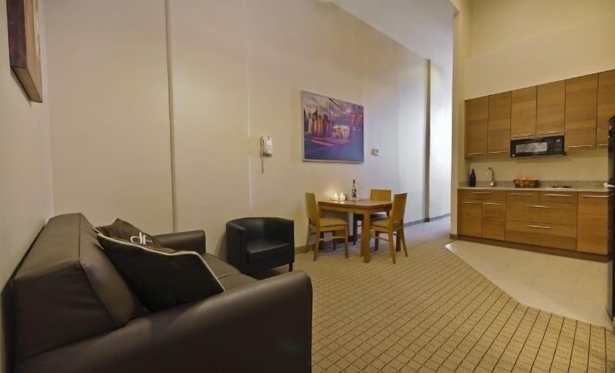Pointe Plaza Hotel Nueva York
