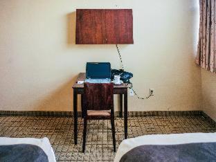 Pointe Plaza Hotel 3*